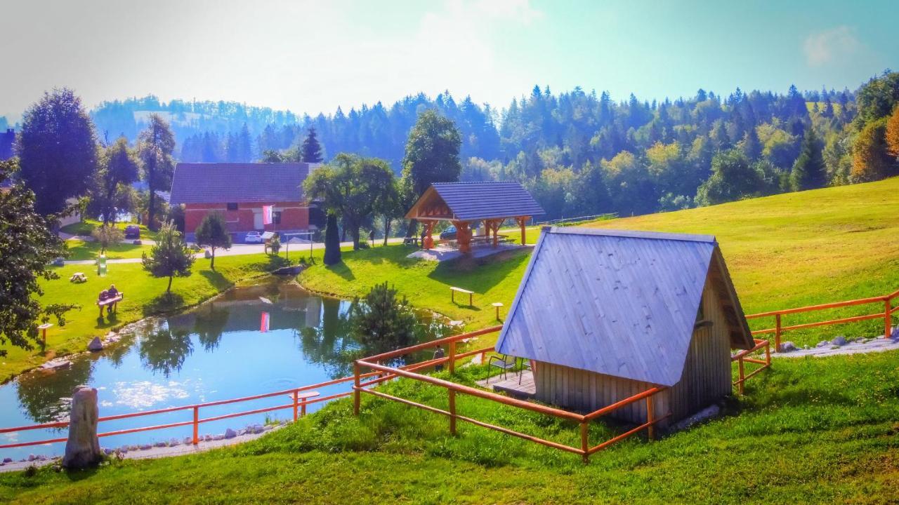 Camp Vrhovc Zelezniki Exterior foto